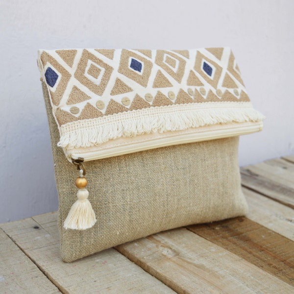 Boho-Beutel, marokkanische, natürliche Farbe Leinen Tasche, Klappkupplung, bestickt, 10X8 Zoll