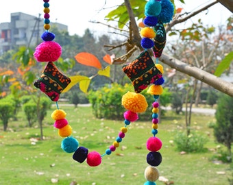 Pompom garland, multicoloured, handmade, gift, bohemian, home decor, size 1 mt