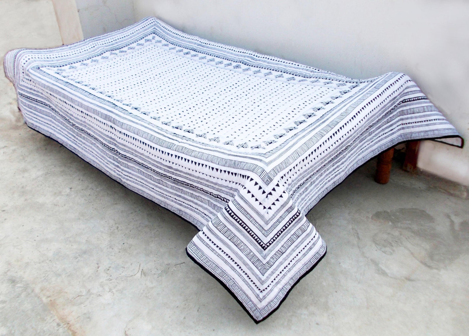 Aztec quilted bedspread black and white cotton quilt Etsy