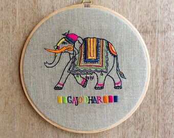 インド風装飾象 フレーム付き インド絵画 11x12インチ インド風装飾象