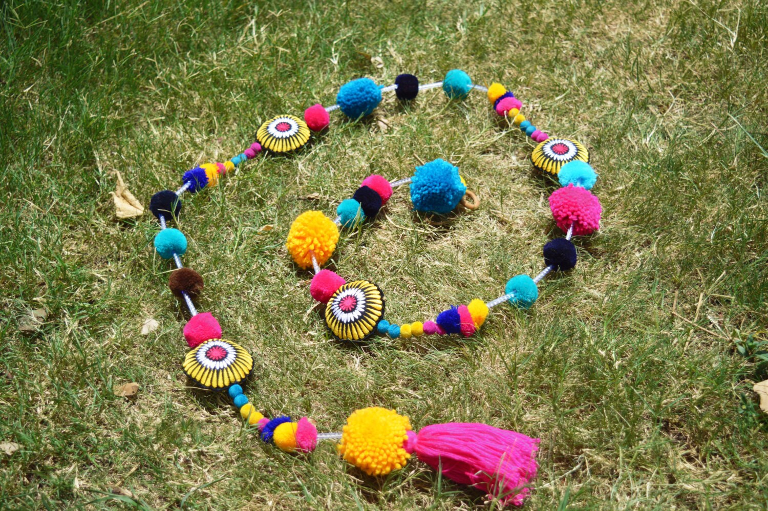 Pompom garland, multicoloured, handmade, gift, bohemian, home decor, size 1 mt