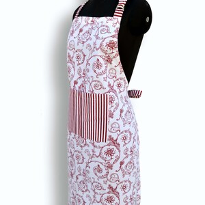 Apron, red swirl print, victorian pattern, kitchen accessory, 100% cotton, size 27"X 35" image 4