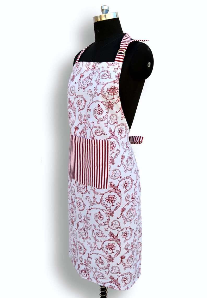 Apron, red swirl print, victorian pattern, kitchen accessory, 100% cotton, size 27"X 35" image 4