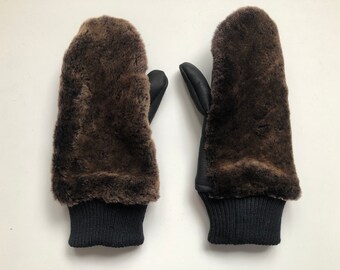 X53 - Gloves / mittens made of grown lambskin and nappa leather