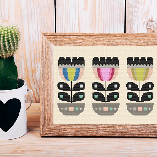 Retro Flower - Cross Stitch Pattern PDF