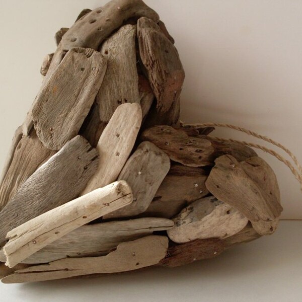 Primitive Folkart Driftwood Chunky Heart Ornament  TheWareHouseShelf  Collectibles  We Ship Internationally