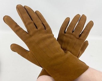 Beautifully Soft Vintage 1950's Rust Suede Ladies Gloves