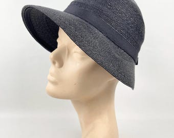 Original 1920s 1930s Dark Blue Straw Cloche Hat with Grosgrain Trim