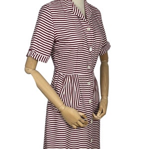 Original 1940s CC41 Burgundy and White Floppy Cotton Day Dress with Pockets Bust 36 image 2