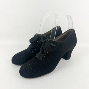 Original 1940's CC41 Deadstock Styl-EEZ Black Suede Lace Up Shoes Narrow UK 4 image 1