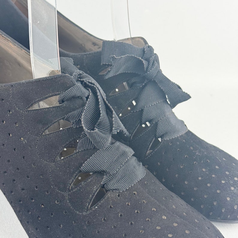 Original 1940's CC41 Deadstock Styl-EEZ Black Suede Lace Up Shoes Narrow UK 4 image 9