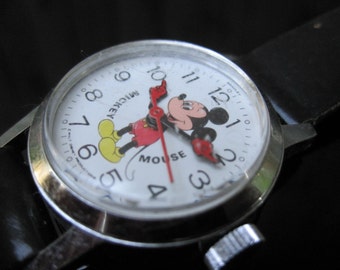 Vintage Wind Up Minnie Mouse Watch-WORKING​​ l_wp_6a56fdf4f6035a478c317813.webp main image 4