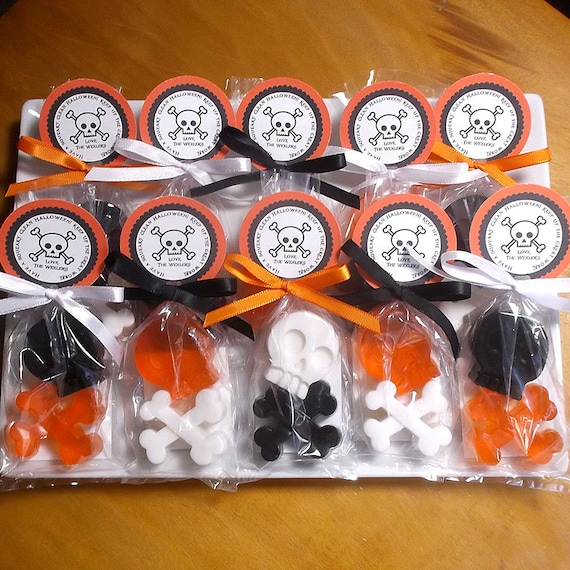 Pirate Party Favors - Pirate Favors, Pirate Birthday, Pirate Soap Favors, Boy Birthday Party, Skull Crossbones - Set of 20 Il_570xn