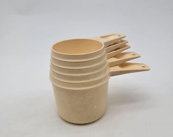 Vintage Tupperware Beige Measuring Cups Set Of 5