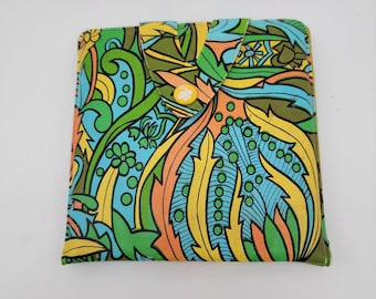 Vintage 1970s Psychedelic Floral Print Dual Mirror Compact With Snap Closure