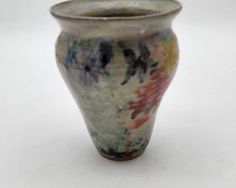 水彩画のようなアート陶器の花瓶