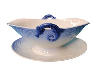Bing & Grondahl Copenhagen Seagull Gravy Boat Attached Underplate Seahorse