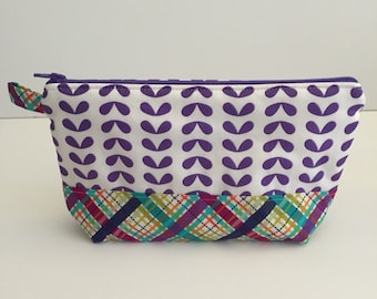 Medium Zip Pouch Cosmetic Bag