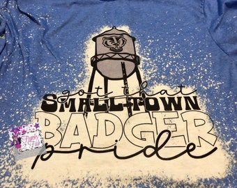 Tengo esa camisa juvenil blanqueada y sublimada de Small Town Pride