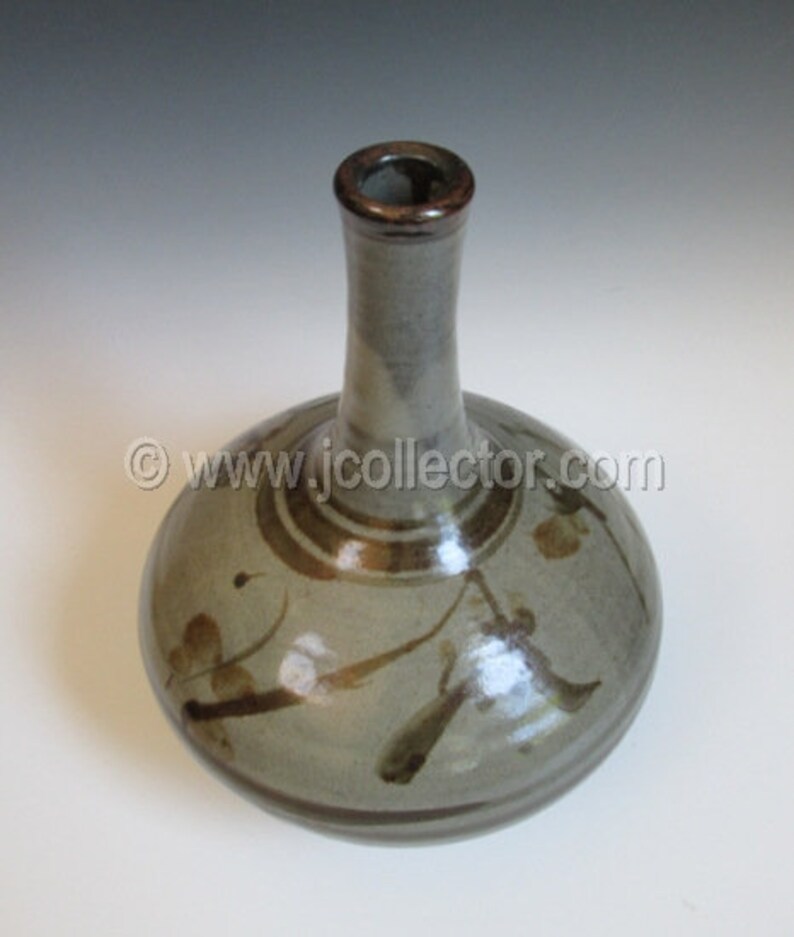 JR3JL249 Japanese Ceramic Studio Ware Vase