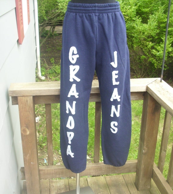 sweatpants with drawstring and pockets