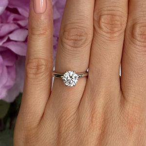 1.5 ct Classic V Style 6 Prong Solitaire Engagement Ring, Round Classic Solitaire Ring, Man Made Diamond Simulant, Sterling Silver