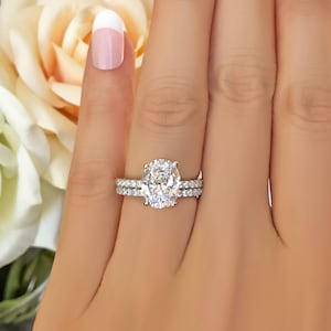 Parure de mariage solitaire ovale rehaussée de 3,25 carats, bague de fiançailles Blake, alliance demi-éternité, simulacres de diamants synthétiques, argent sterling