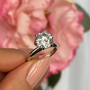 3 ct Classic V Style 6 Prong Solitaire Engagement Ring, Minimalist Round Classic Solitaire Ring, Man Made Diamond Simulant, Sterling Silver
