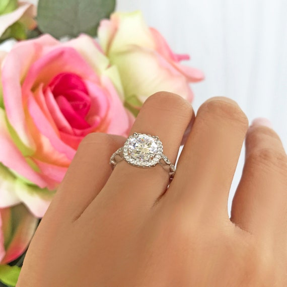Vintage Halo 925 Sterling Silver Wedding Engagement Ring 2 Carat Lab Diamond Vintage Halo 925 Sterling Silver Wedding Engagement Ring 2 Carat Lab Diamond