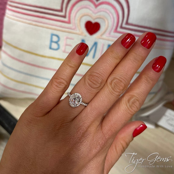 The 9 Best Fake Engagement Rings for Travel of 2024 | by TripSavvy