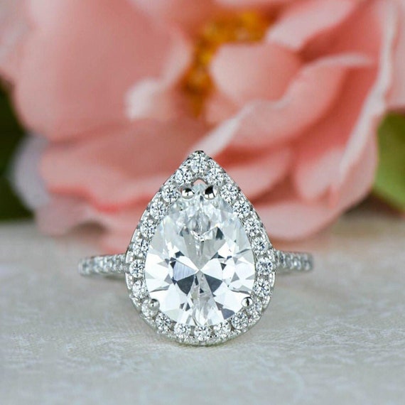Bague De Fiançailles Halo Or Blanc 14k Avec Diamants Simulés Taille Poire - Taille 4 à 12 US