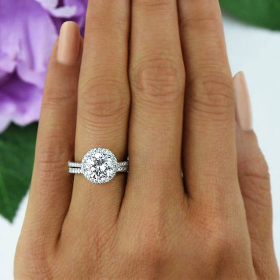Round halo wedding set clearance