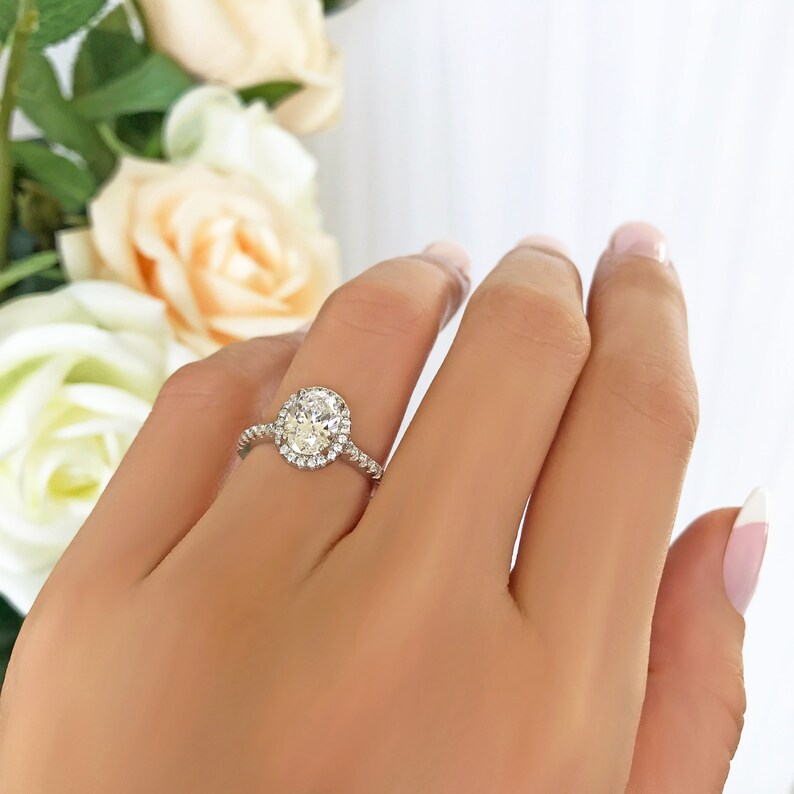 1.5 Ctw Classic Oval Halo Engagement Ring Halo Wedding Ring Etsy