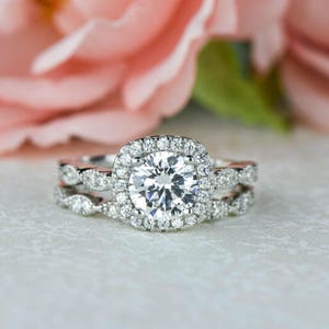 1.25 ctw Art Deco Halo Bridal Set, Vintage Style Wedding Rings, Man Made Diamond Simulants, Art Deco Halo Engagement Ring, Sterling Silver