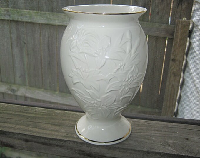 Lenox China Vase Ivory Colored Embossed With Lillies Large Etsy
