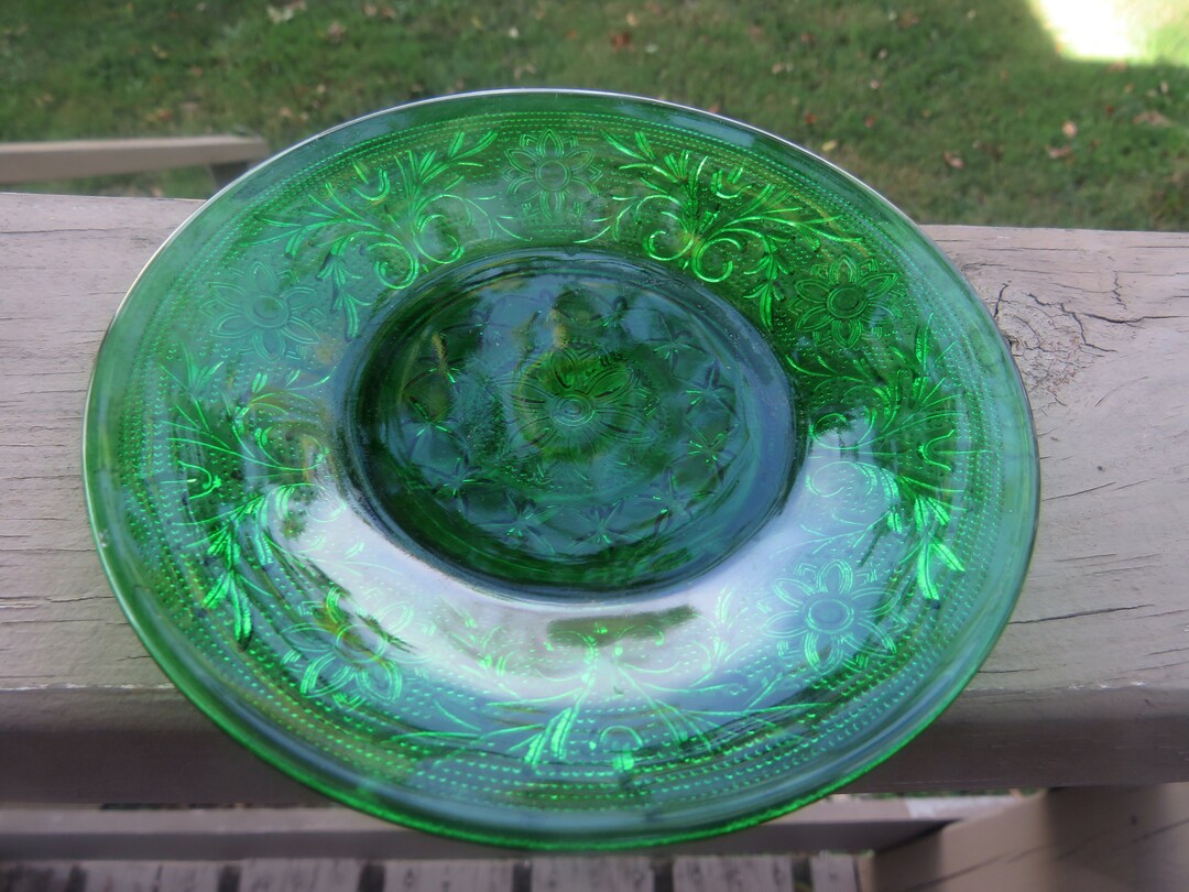 Sandwich Glass Salad Plates 4 1/4 Inch Diameter Emerald Etsy