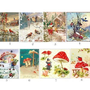 Könnte beinhalten: Eine Sammlung von acht Weihnachtskarten im Vintage-Stil. Jede Karte zeigt eine Winterszene mit Vögeln, Schnee und Häusern. Einige Karten enthalten Pilze und Text. Die Farbpalette umfasst Rot, Weiß und Blau.