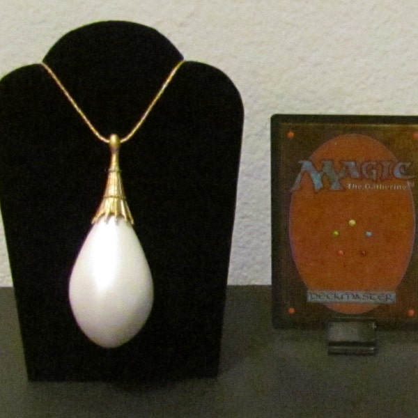 MTG Magic the Gathering - MOX PEARL Pendant / Necklace - Custom Very Nice