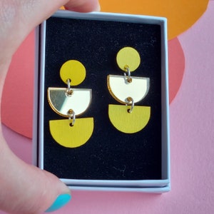 Yellow semicircles dangly earring with gold mirror image 9