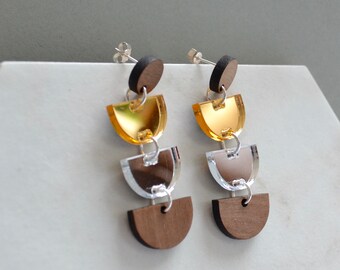 Statement earrings in mirror acrylic and wood