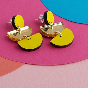 Yellow semicircles dangly earring with gold mirror
