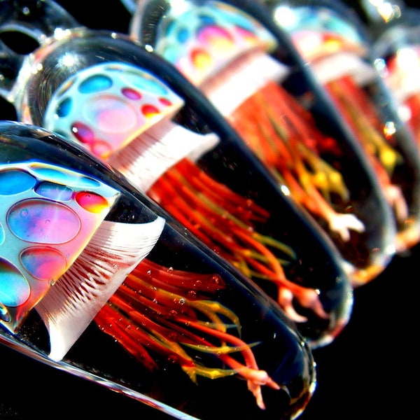 Jellyfish Pendant- MADE TO ORDER - Rainbow Red - Weelainy Lampworked Glass