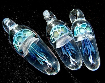 Jellyfish Pendant- MADE TO ORDER - Blue Luster - Weelainy Lampworked Glass