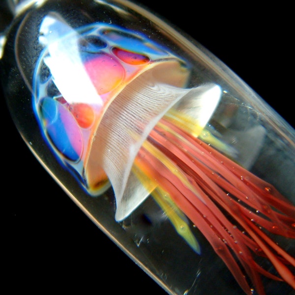 Jellyfish Pendant - Rainbow Red  - Weelainy Lampworked Glass - Boro Borosilicate (U8)
