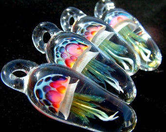 Jellyfish Pendant- MADE TO ORDER - Rainbow Green - Weelainy Lampworked Glass