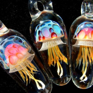 Jellyfish Pendant MADE TO ORDER Rainbow Golden Weelainy Lampworked Glass image 2