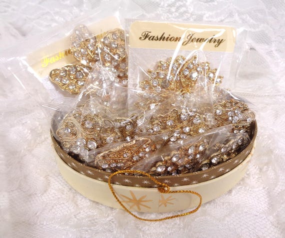 10 Gold Tone Rhinestone Brooches