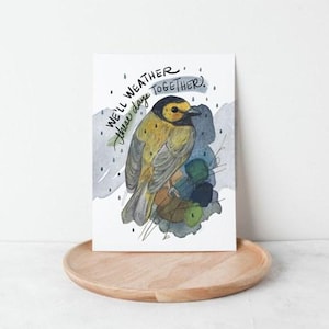 Mixed media wenskaart empathie: "We'll Weather These Days Together" Cedar Pestvogel