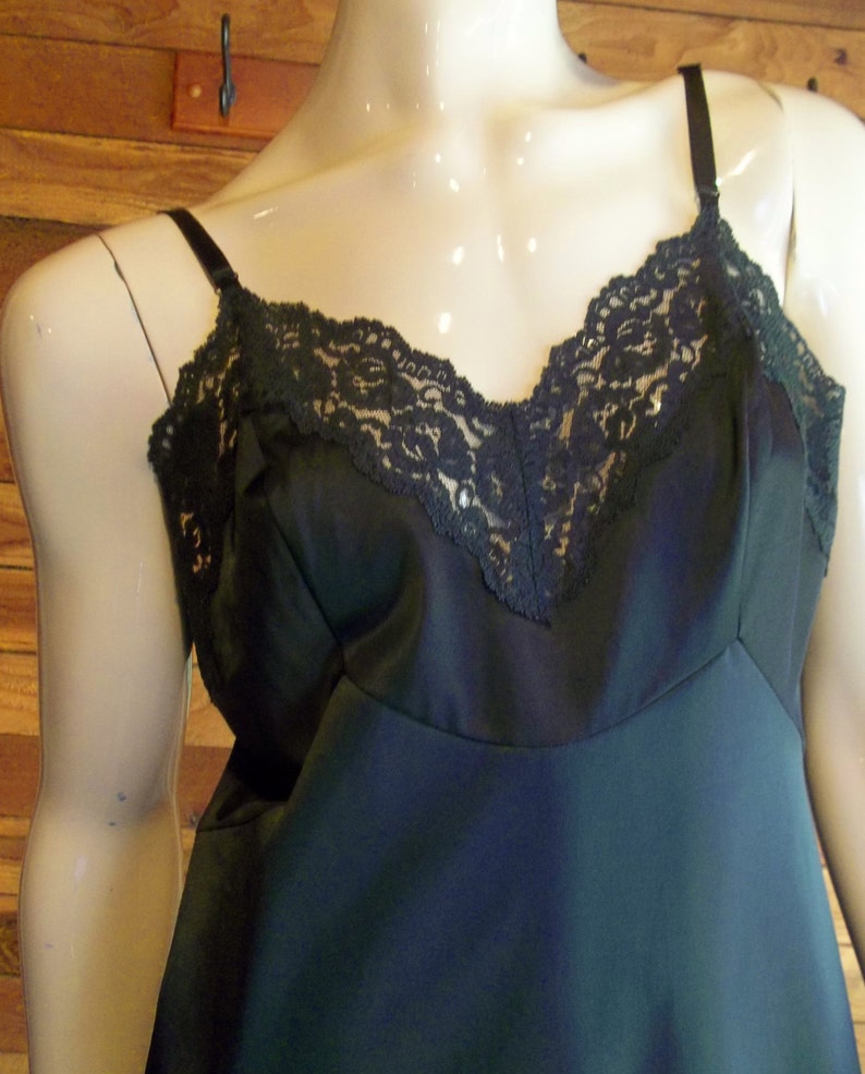 Vintage Lingerie 1960s GAYMODE Size 3614A Black Full Slip