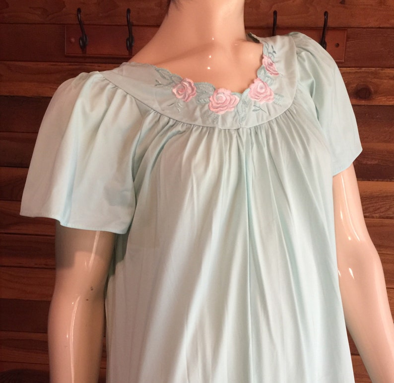 Vintage Lingerie 1980s SHADOWLINE Light Blue Size Small Nylon Nightgown